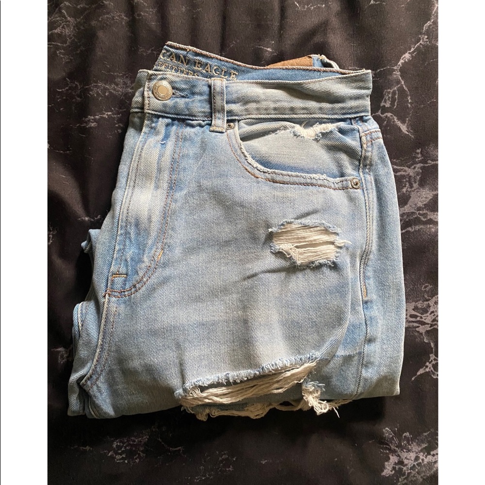 American Eagle Mom Jeans 👖